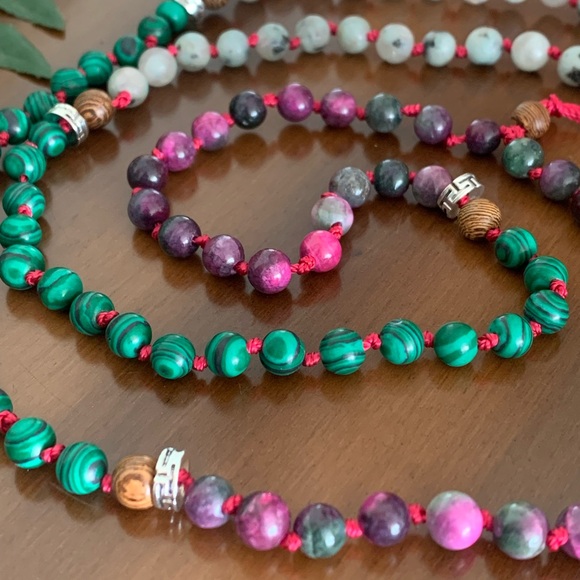 Knotted mala necklace handmade by My BrownDog - Picture 2 of 5